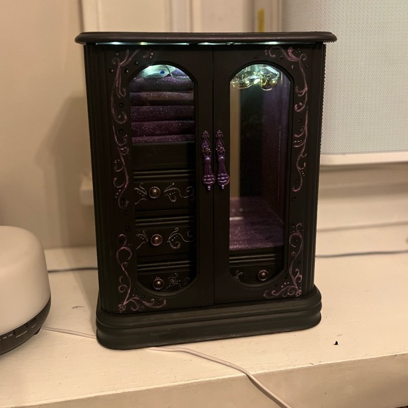 Black Jewelry Box with Purple Interior - Picture 2 of 8